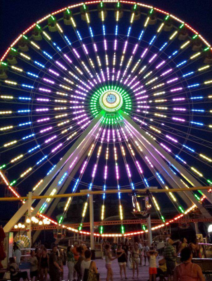 The ferris wheel on Morey's Piers in Wildwood, NJ is HUGE and mesmerizing at night! I could (and might have!) watch for hours. Here are my favorite pics.