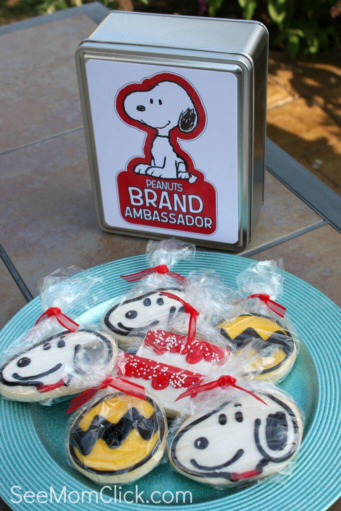 Happy Birthday Snoopy! We're celebrating with these fun cookies. Snoopy faces? Yum, yum! Come join in the fun and celebrate this beloved dog's birthday!