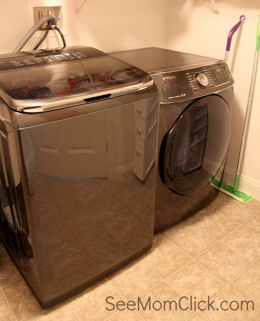 When you spend as much time doing wash as I do, you appreciate high quality appliances. Check out the Samsung ActiveWash Laundry Pair at Best Buy!