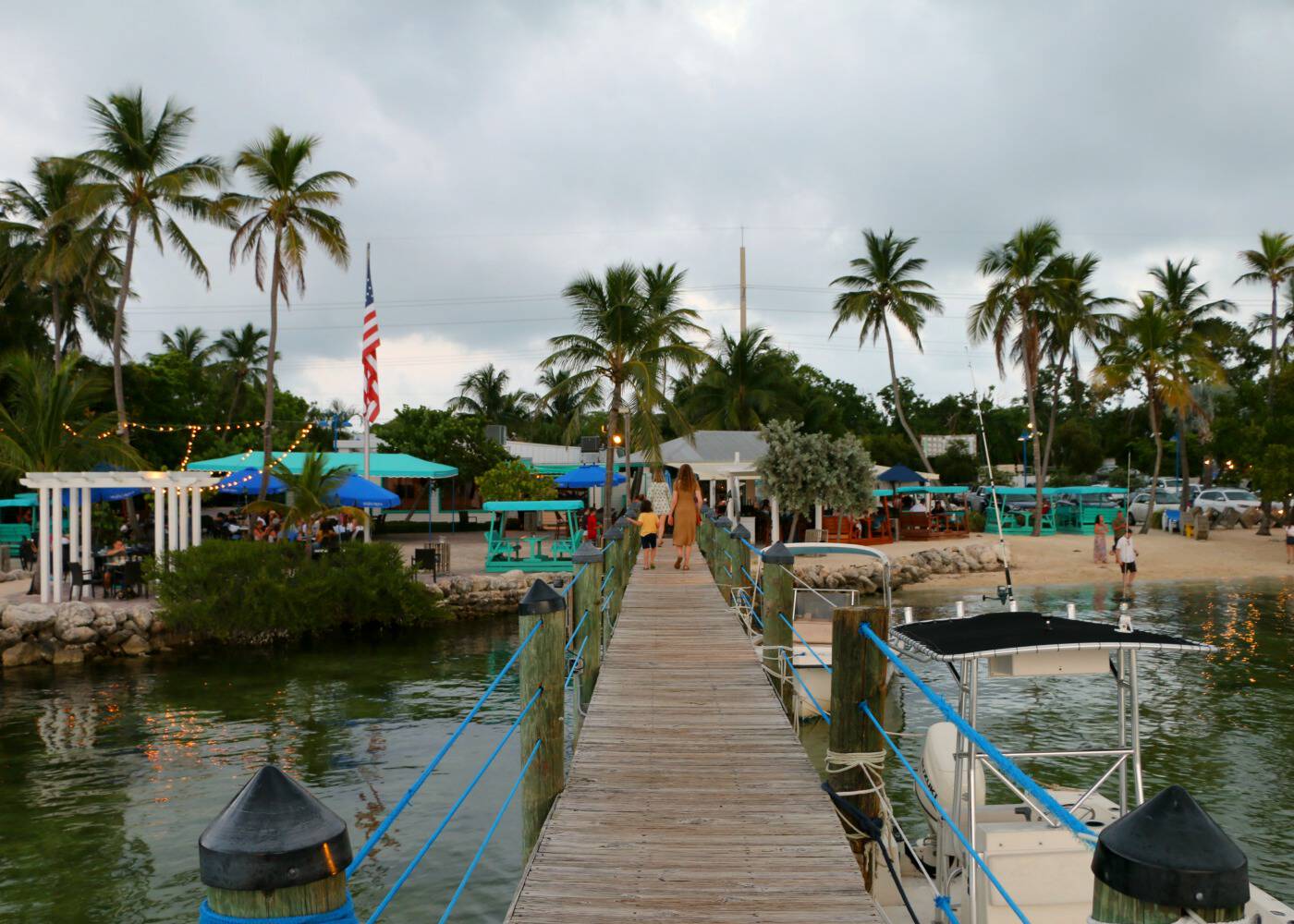 Best Restaurants In The Florida Keys Seafood Dining Islamorada
